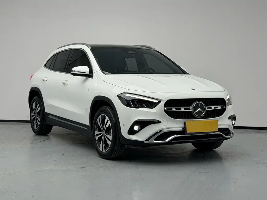 Mercedes-Benz GLA — фото 6