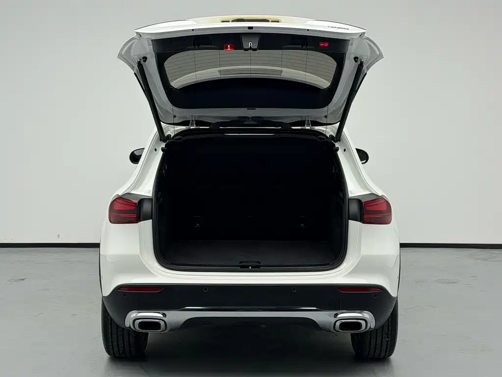 Mercedes-Benz GLA — фото 9