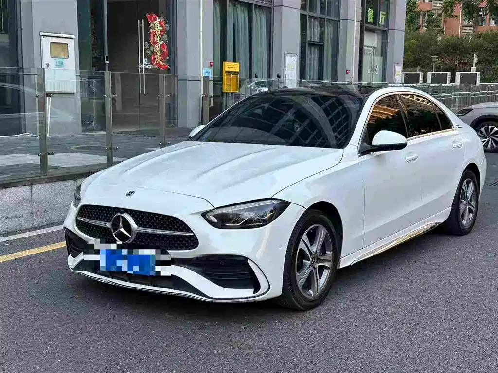 Mercedes-Benz C-Class — фото 1