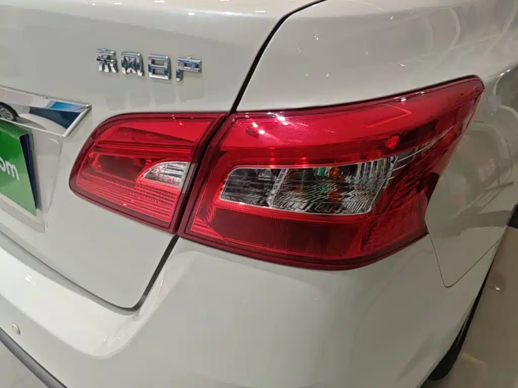 Nissan Sylphy — фото 8