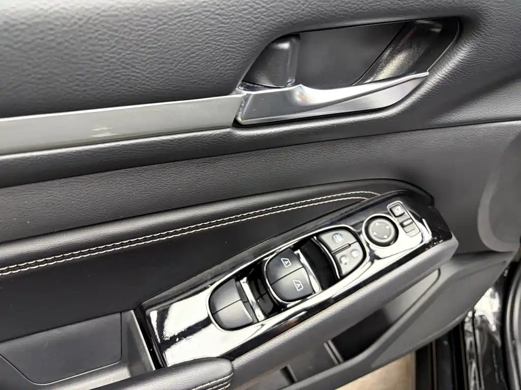 Nissan Teana — фото 11