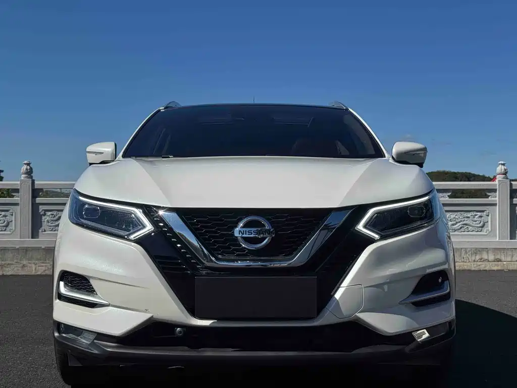 Nissan Qashqai — фото 2