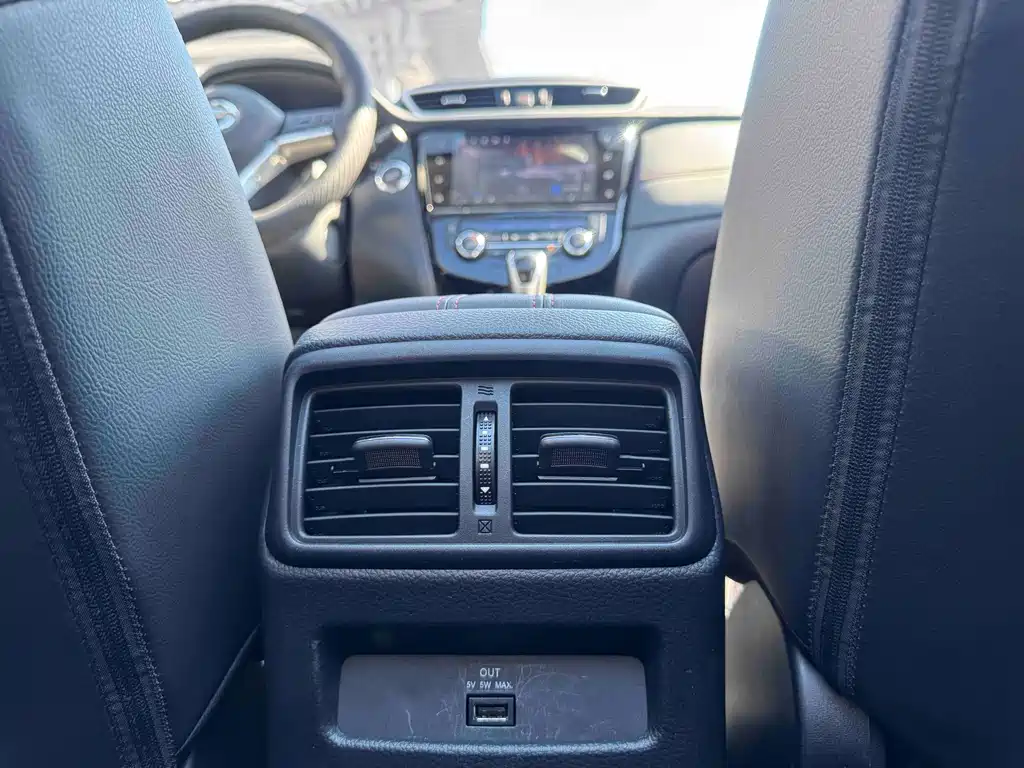 Nissan Qashqai — фото 18