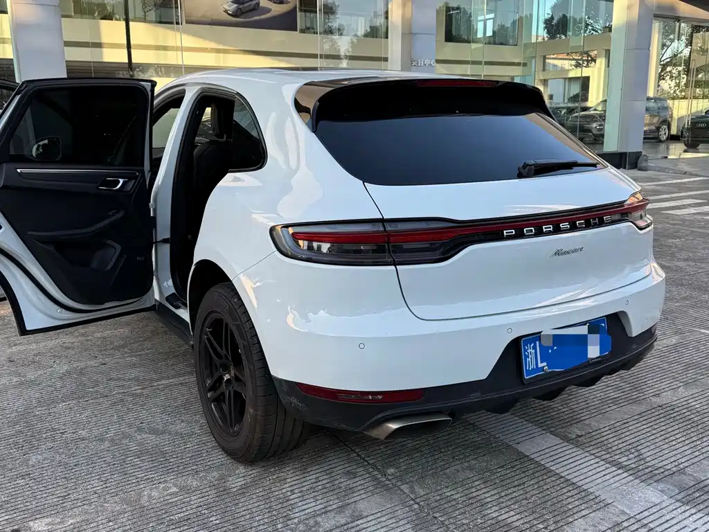 Porsche Macan — фото 3