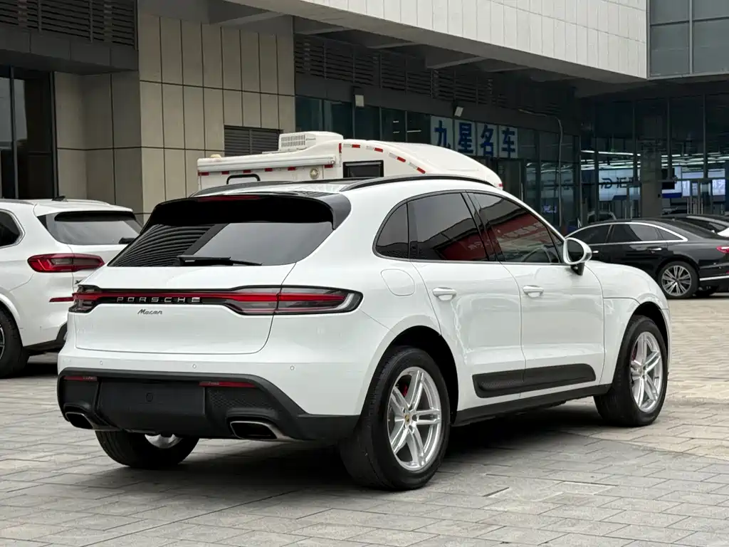 Porsche Macan — фото 5