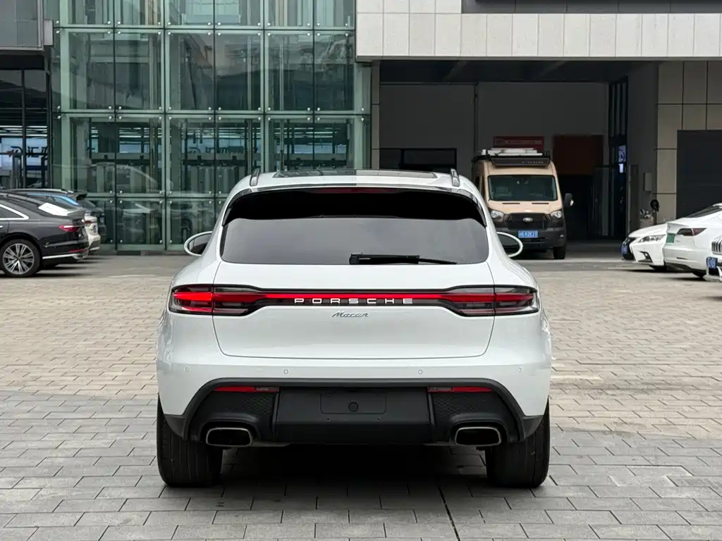 Porsche Macan — фото 6