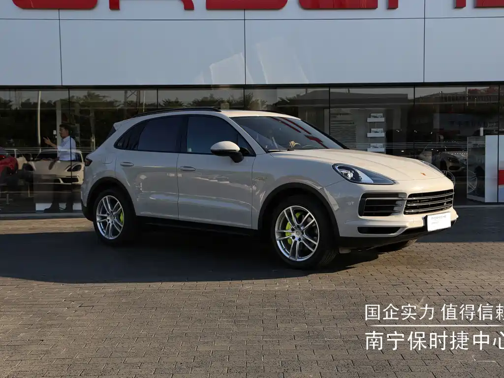 Porsche Cayenne Hybrid — фото 3