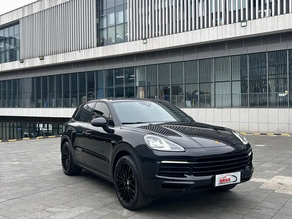 Porsche Cayenne Hybrid — фото 3