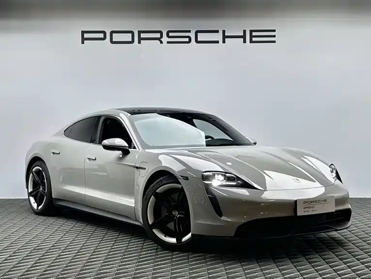 Porsche Taycan — фото 3