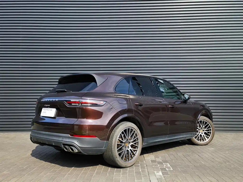 Porsche Cayenne — фото 4