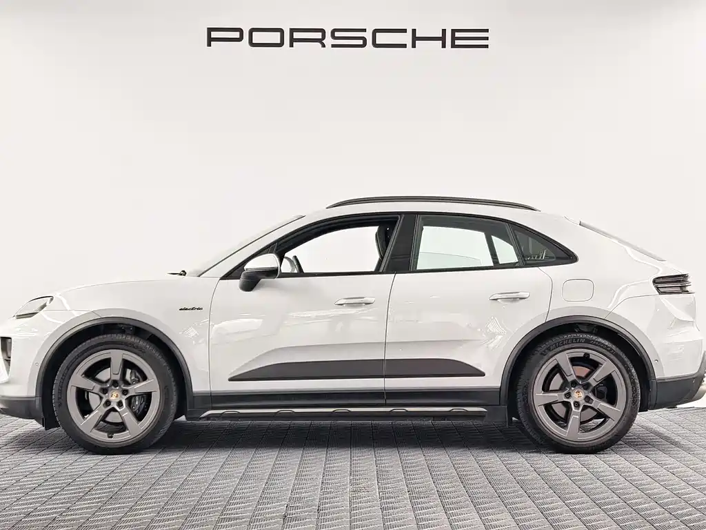 Porsche Macan EV — фото 4