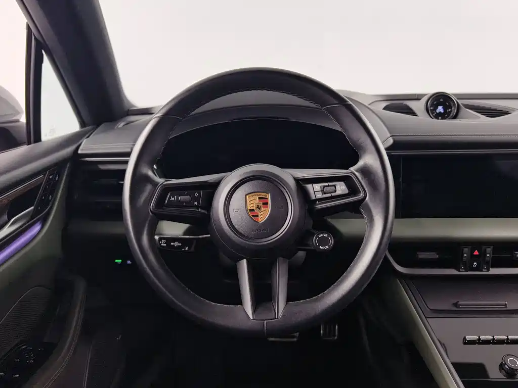 Porsche Macan EV — фото 8