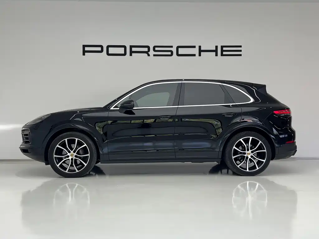 Porsche Cayenne — фото 2