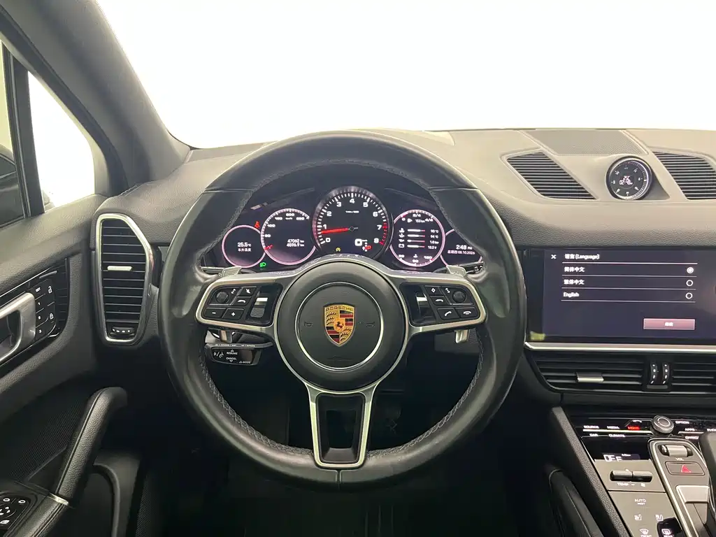 Porsche Cayenne — фото 17