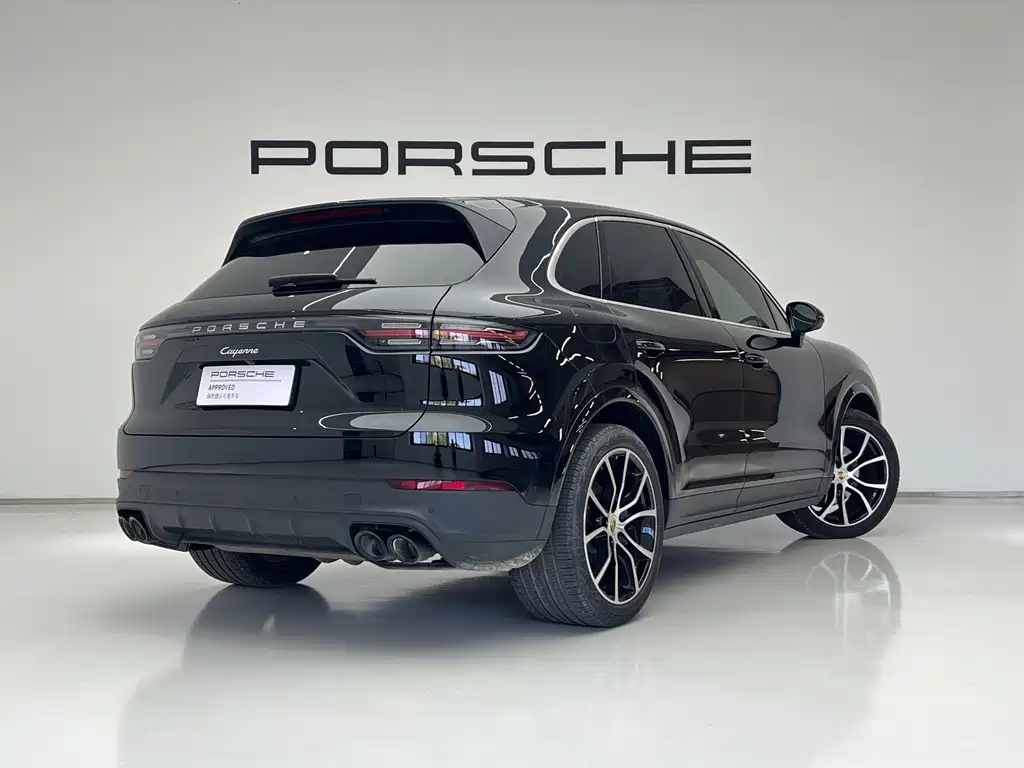 Porsche Cayenne — фото 5