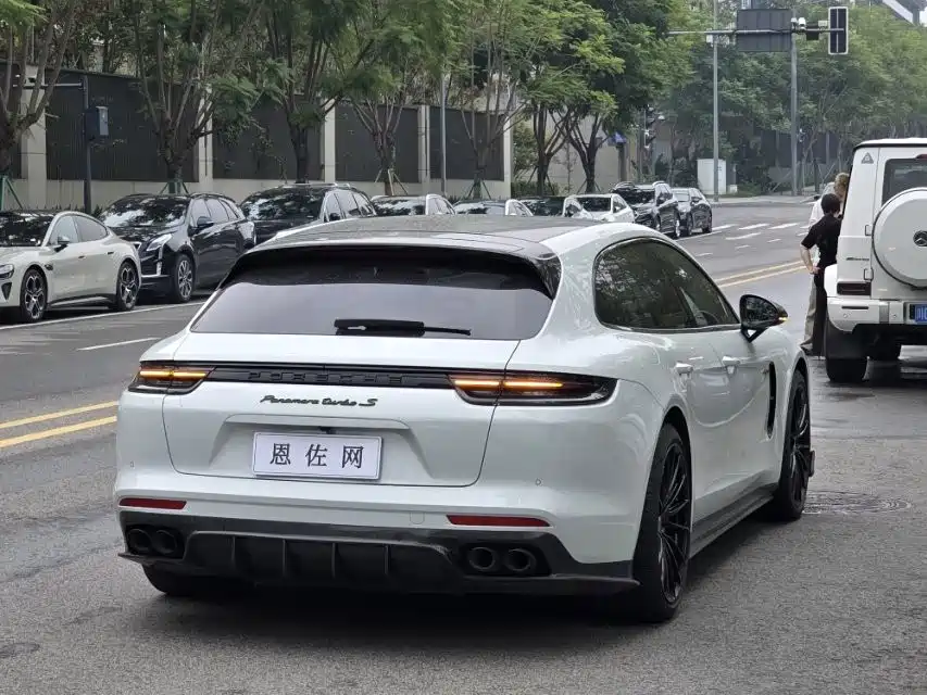 Porsche Panamera Hybrid — фото 14