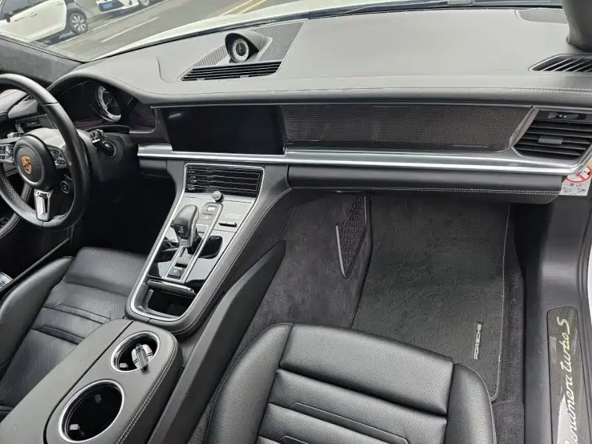 Porsche Panamera Hybrid — фото 10