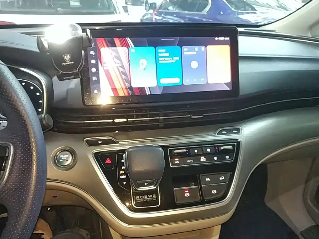 Roewe iMAX8 — фото 13