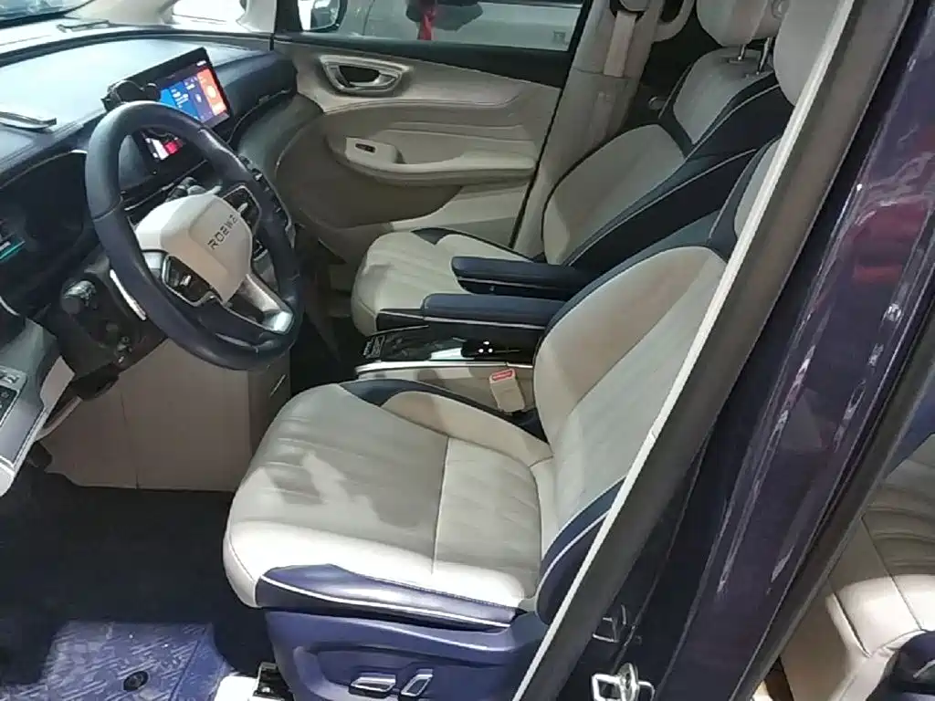 Roewe iMAX8 — фото 15