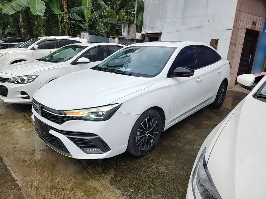 Roewe i5 — фото 2