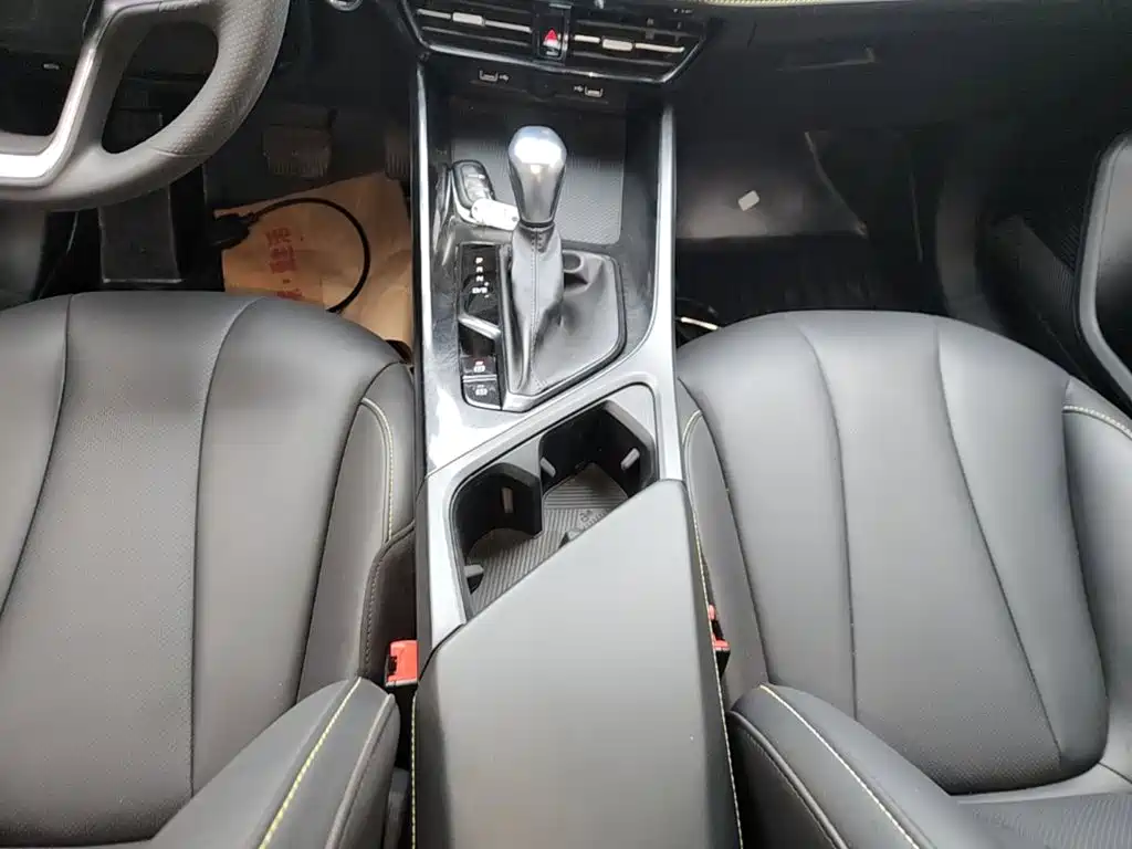 Roewe i5 — фото 14