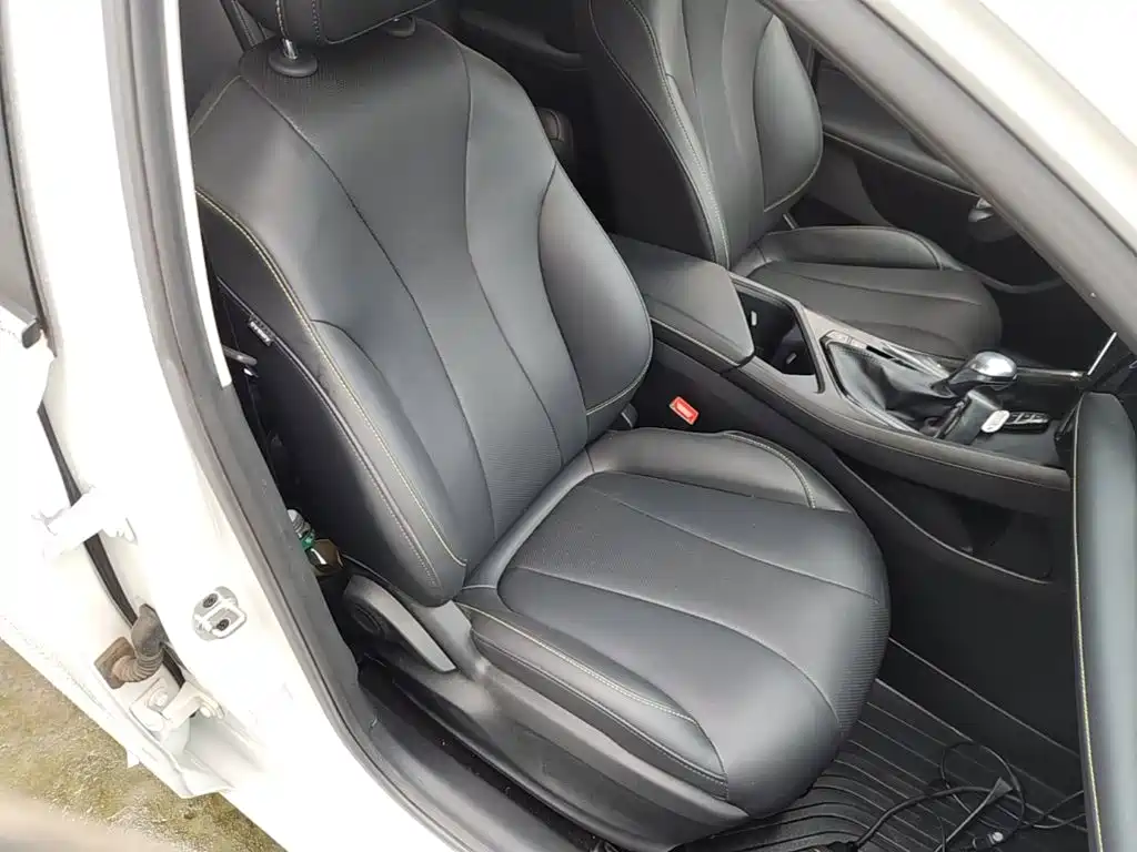 Roewe i5 — фото 25