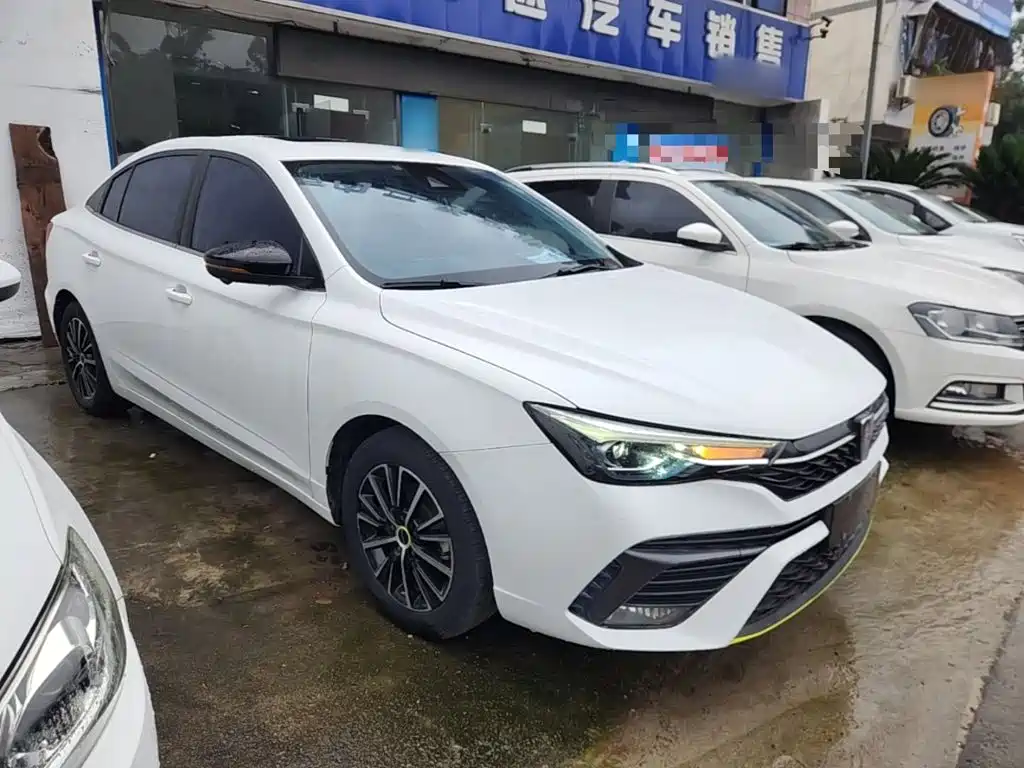 Roewe i5 — фото 4