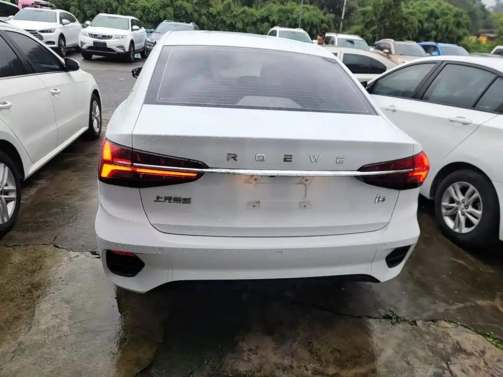 Roewe i5 — фото 6