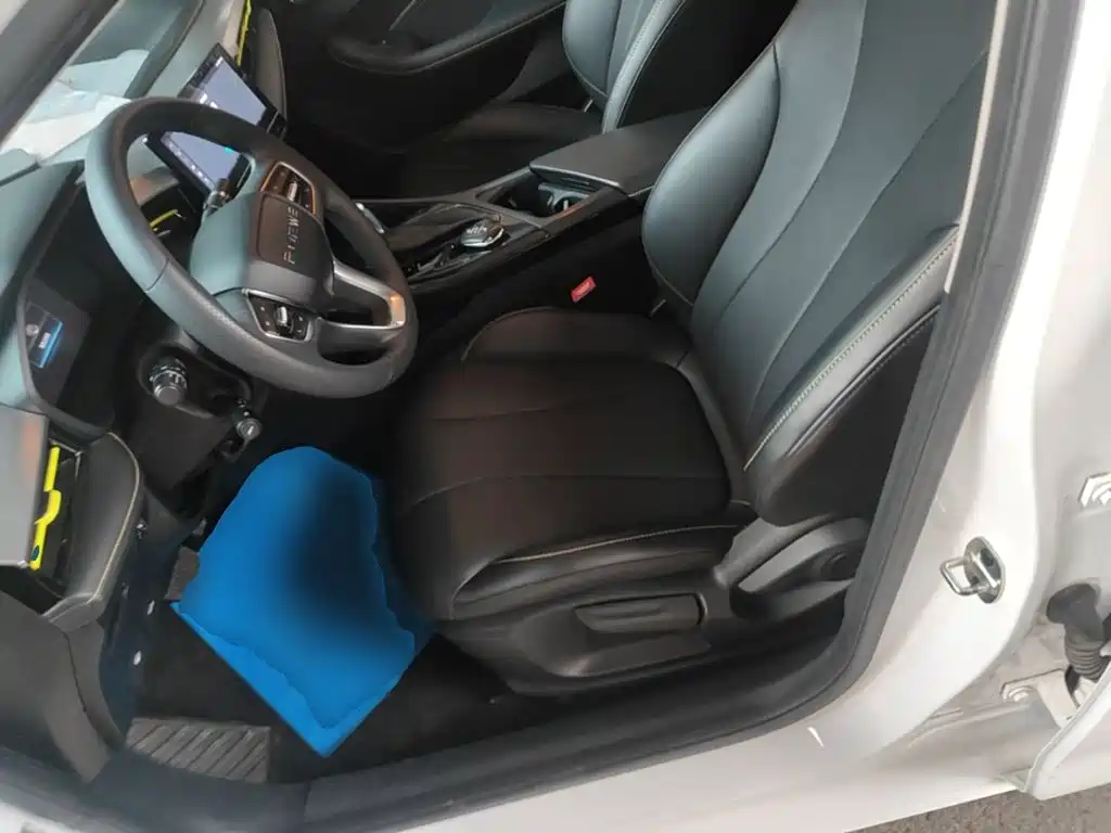 Roewe i5 — фото 15