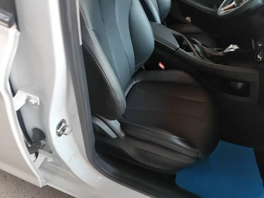 Roewe i5 — фото 25