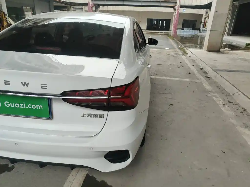Roewe i5 — фото 8