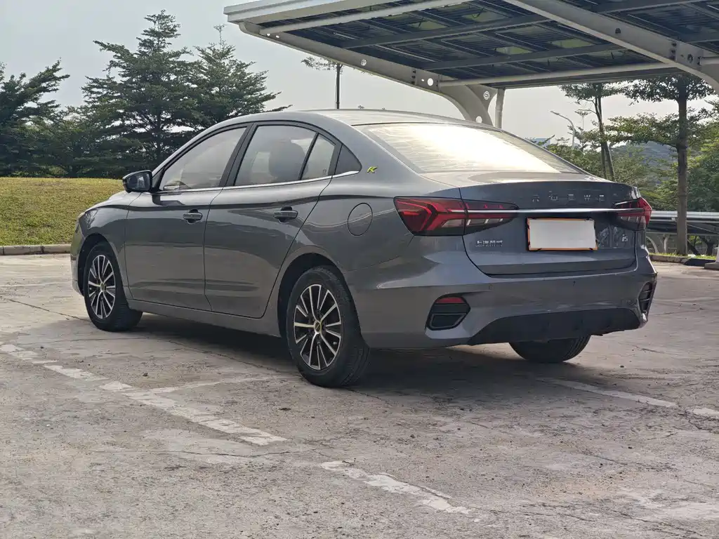 Roewe i5 — фото 7