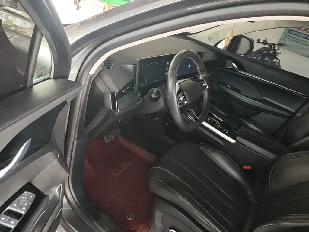 Roewe RX5 MAX — фото 16