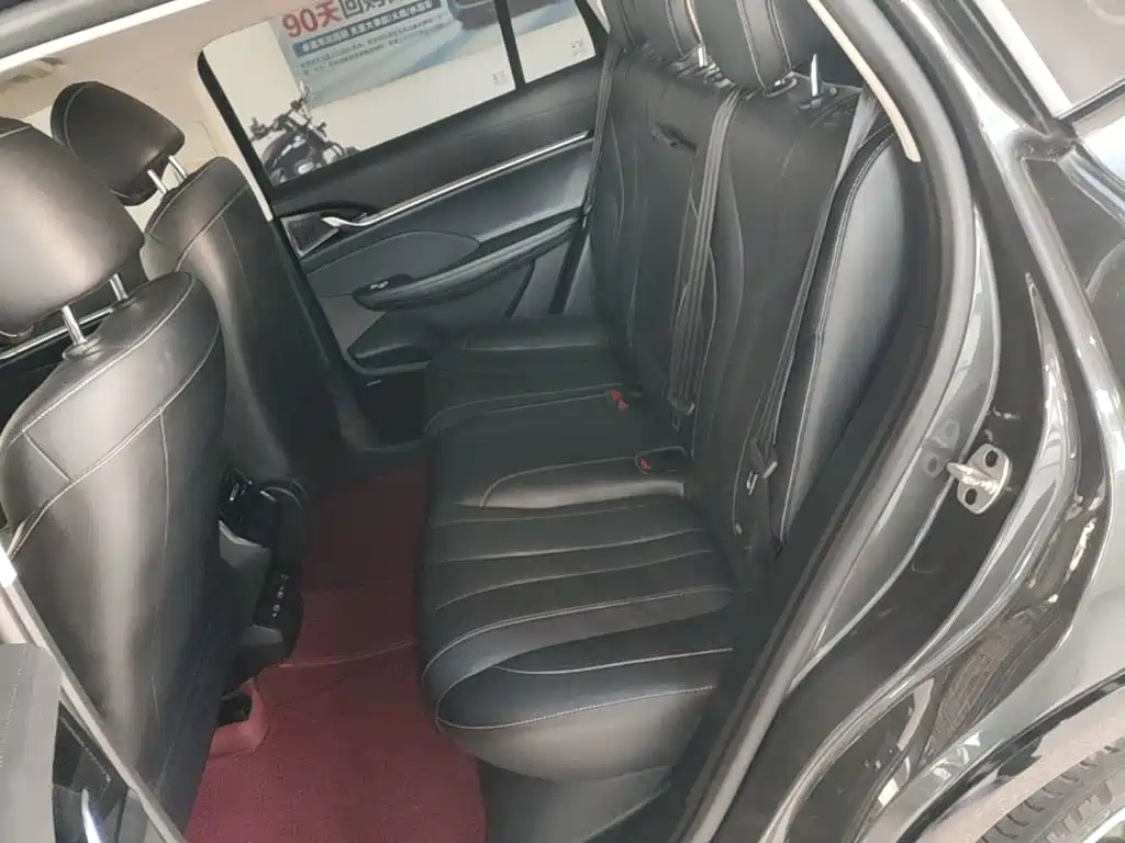 Roewe RX5 MAX — фото 17