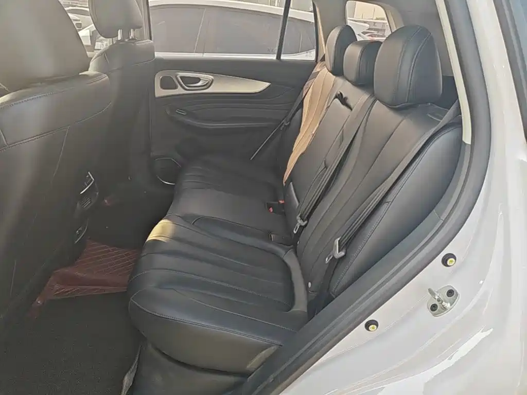 Roewe RX5 MAX — фото 17