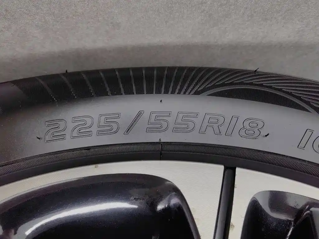 Roewe iMAX8 — фото 24