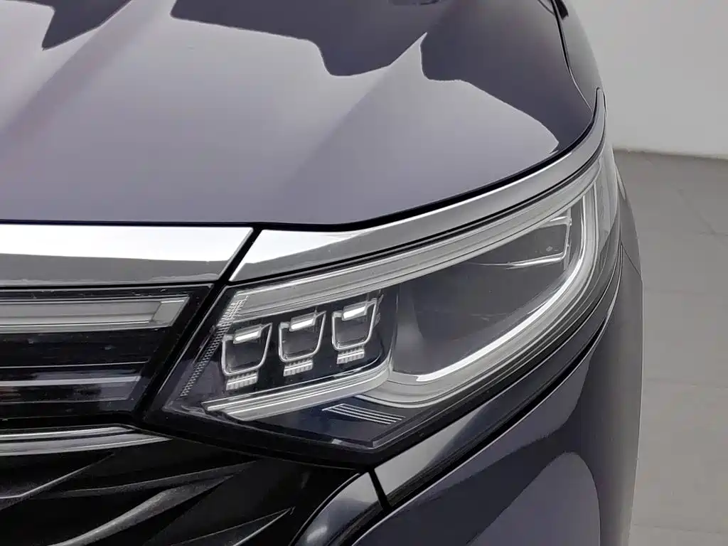 Roewe iMAX8 — фото 7