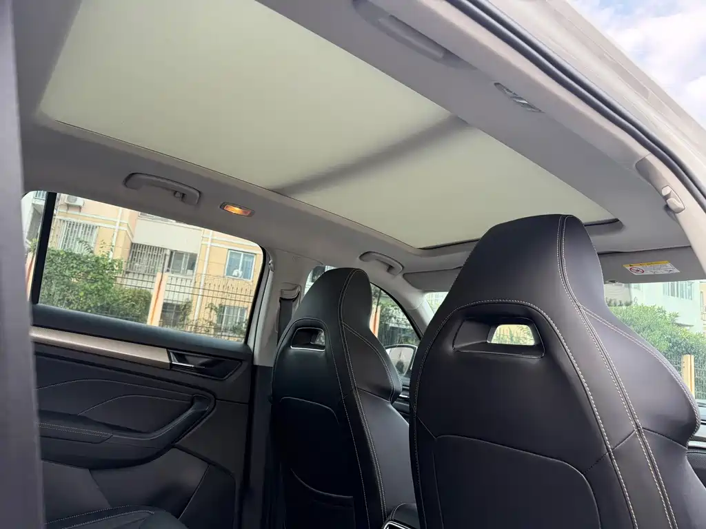 Skoda Kodiaq — фото 10