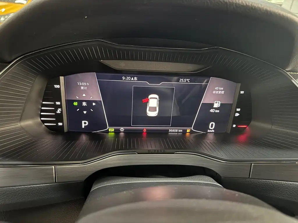 Skoda Superb — фото 7