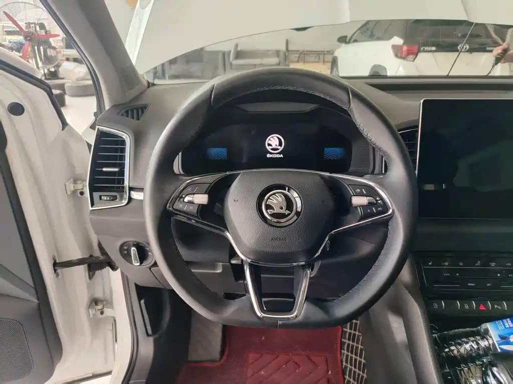Skoda Karoq — фото 5