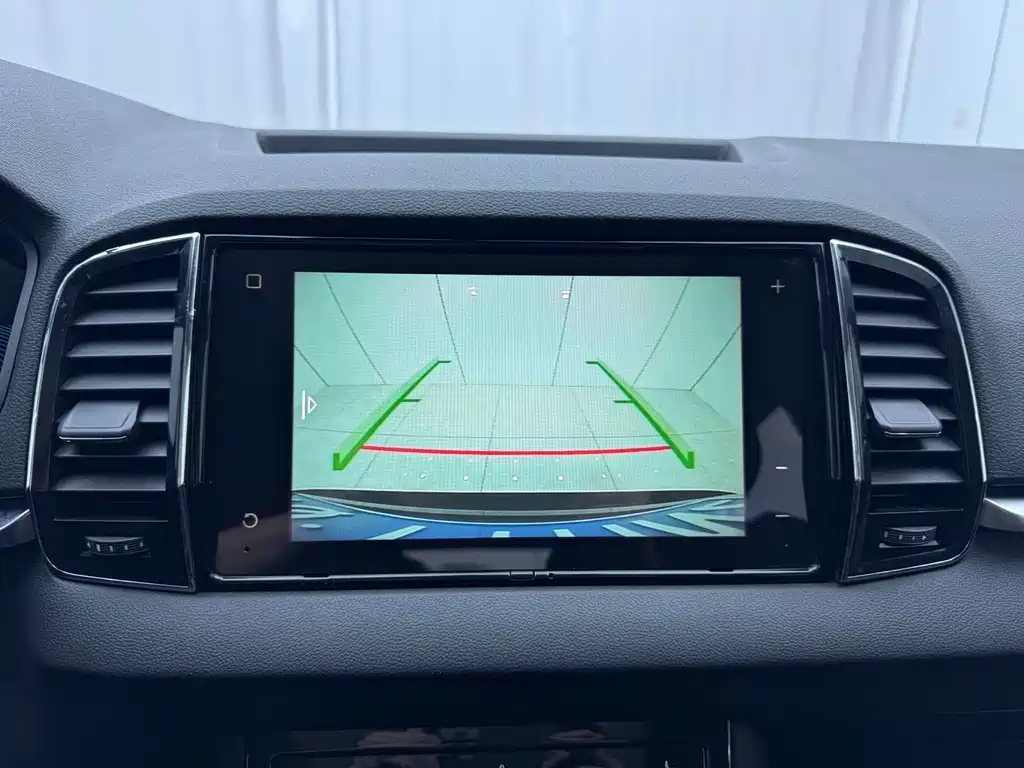Skoda Karoq — фото 8
