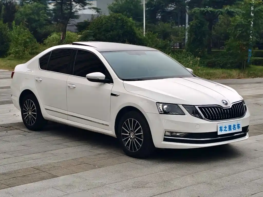 Skoda Octavia — фото 3