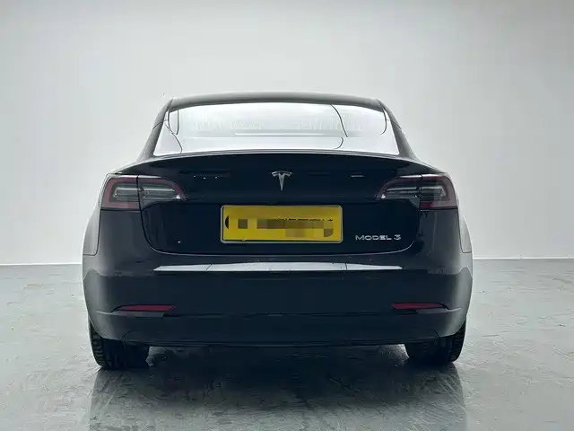 Tesla Model 3 — фото 6