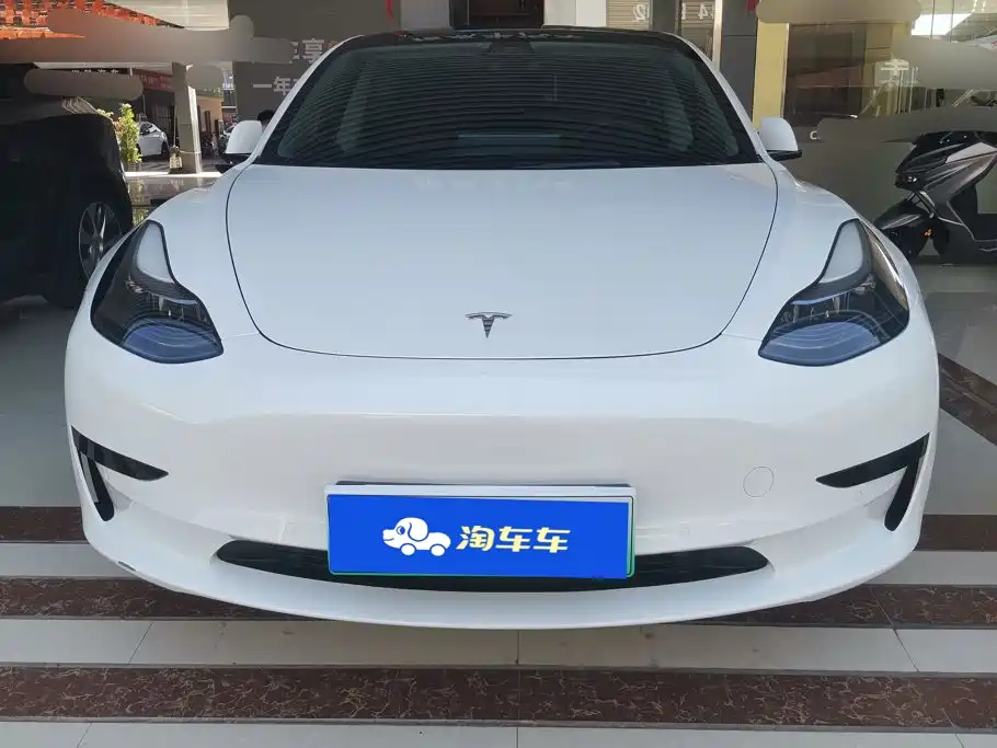 Tesla Model 3 — фото 2