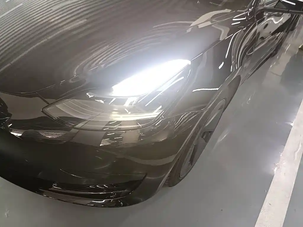 Tesla Model 3 — фото 24
