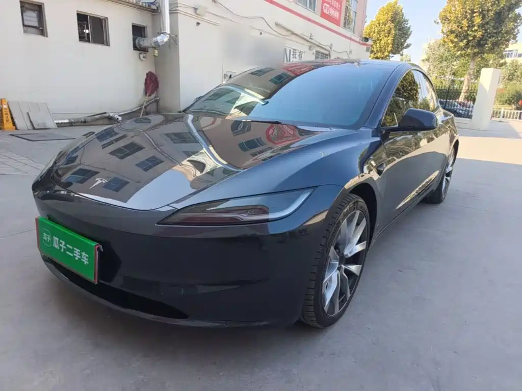 Tesla Model 3 — фото 2