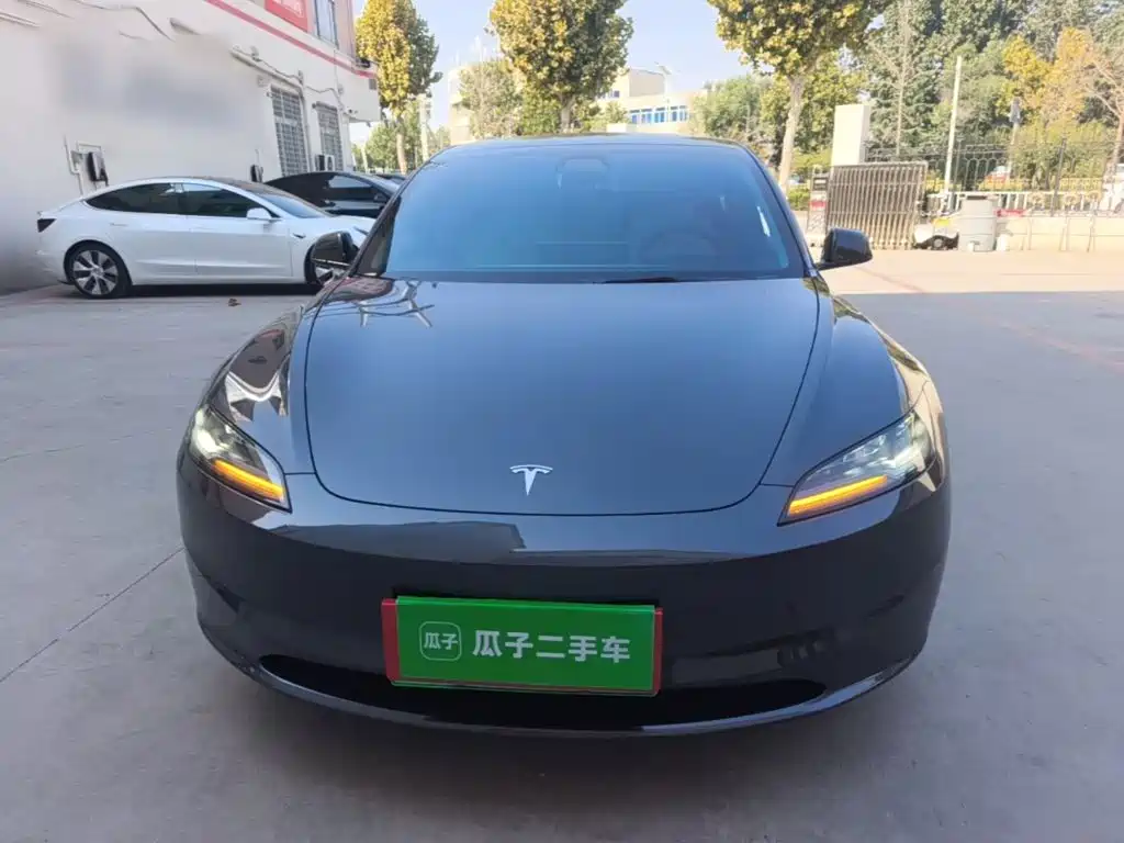 Tesla Model 3 — фото 3
