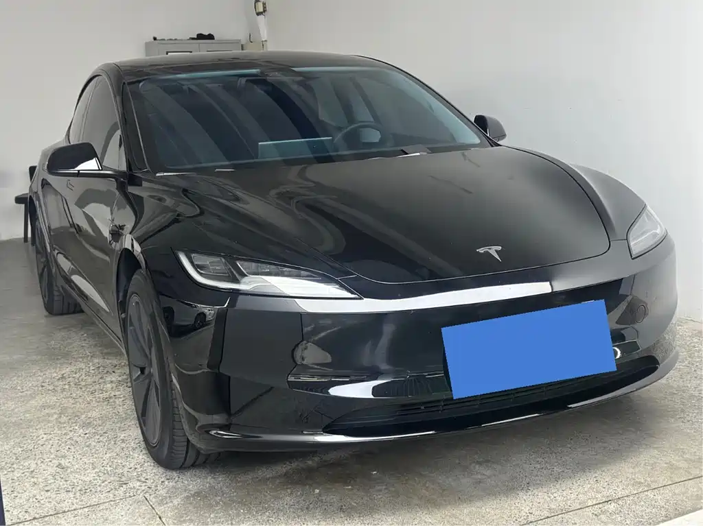 Tesla Model 3 — фото 3