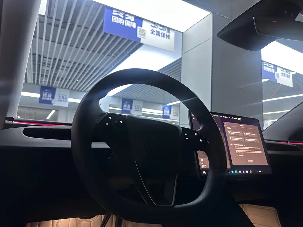 Tesla Model 3 — фото 5