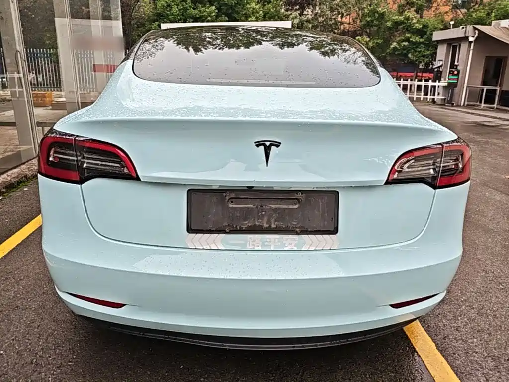 Tesla Model 3 — фото 6